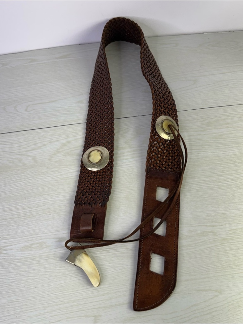 Vintage Woven Leather Waist Belt: Bohemian Western Cowgirl Style - Picture 6 of 8